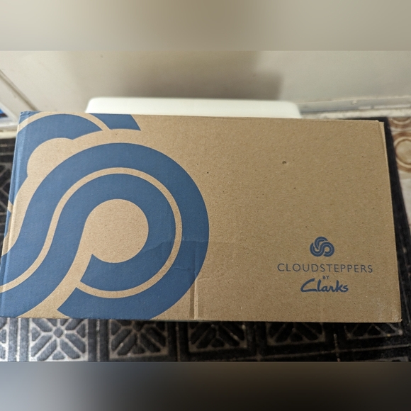 Cloudsteppers by Clarks Arla Primrose Sandal, size 12 wide, heathered grey - Picture 2 of 7